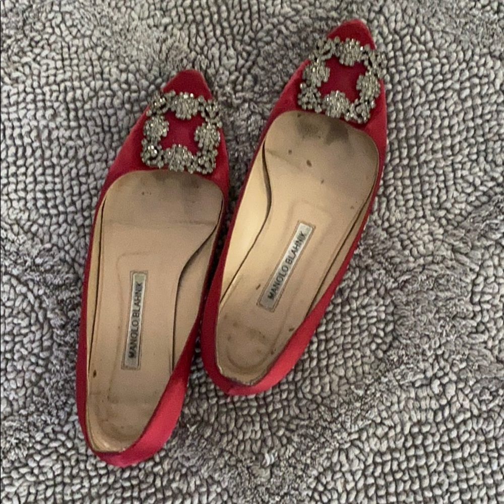 Manolo Blahnik Hangisi Flats 37